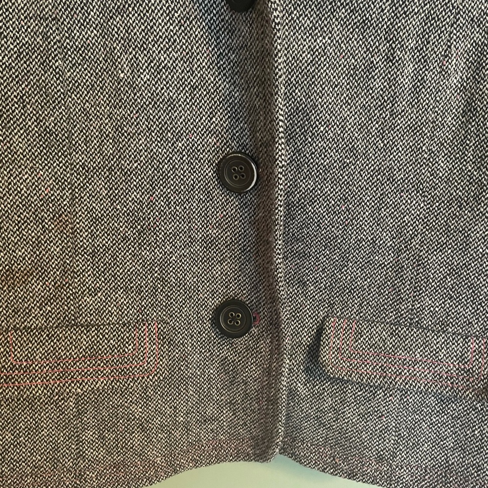 GAP black and white wool blend blazer, size 2 - Picture 9 of 13